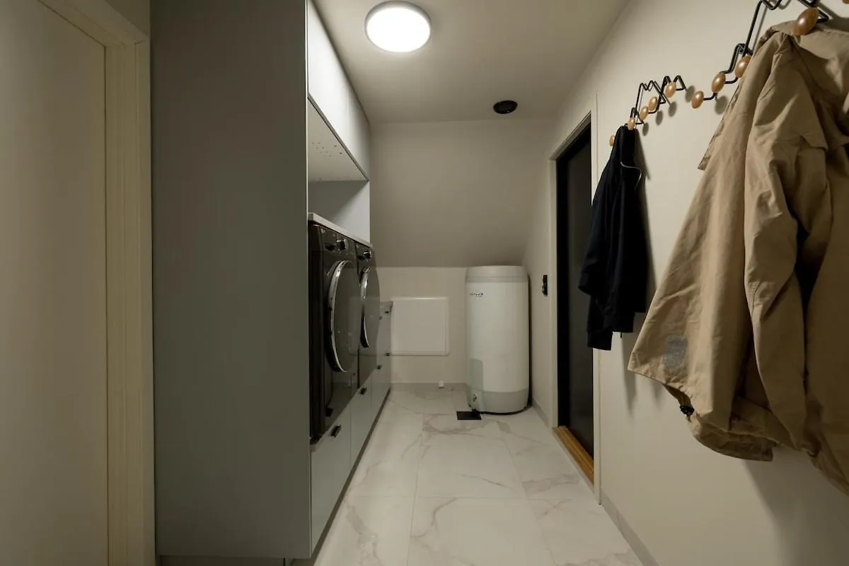 Charming 4-Bed Apartment In Bergen Center