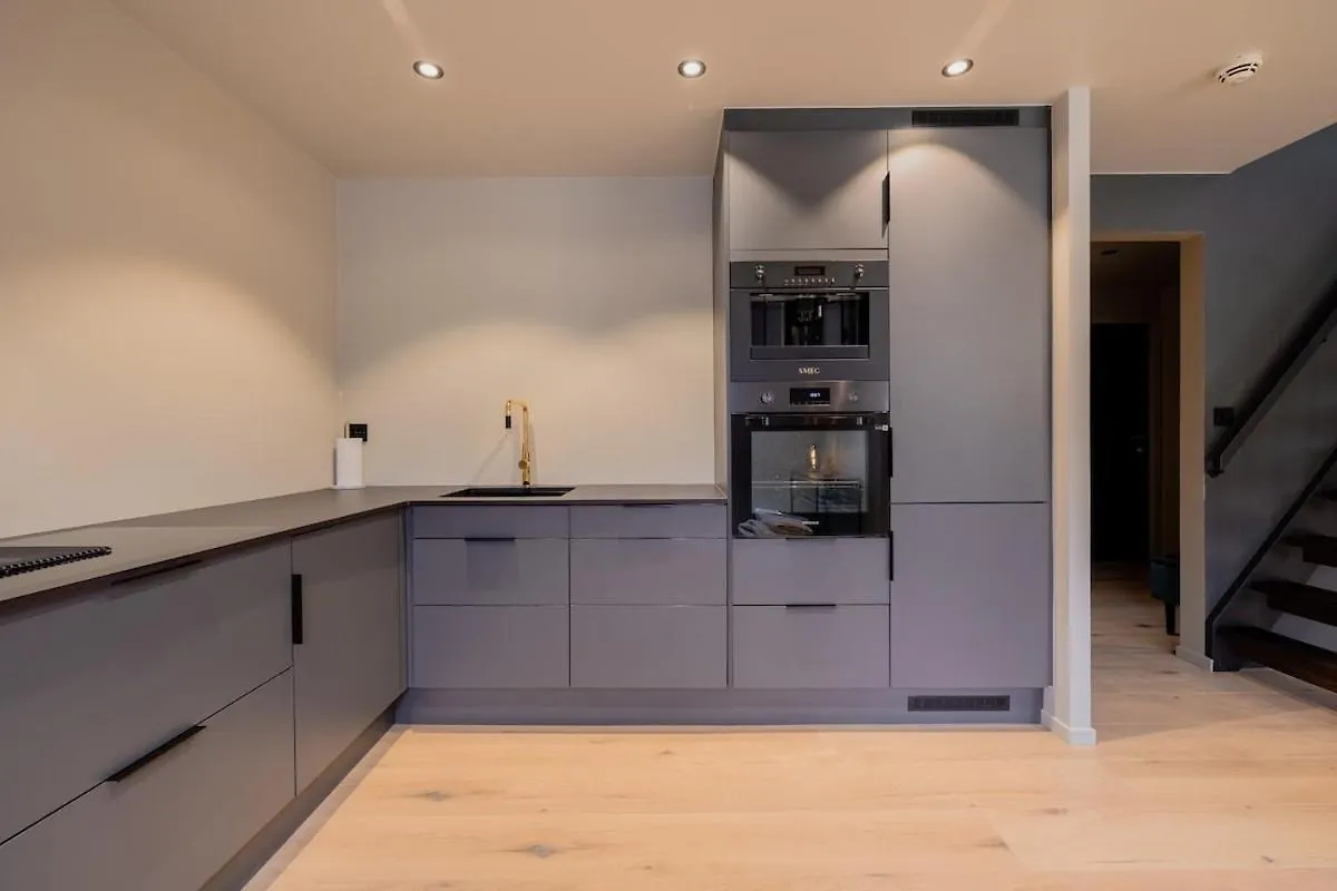 Charming 4-Bed Apartment In Bergen Center